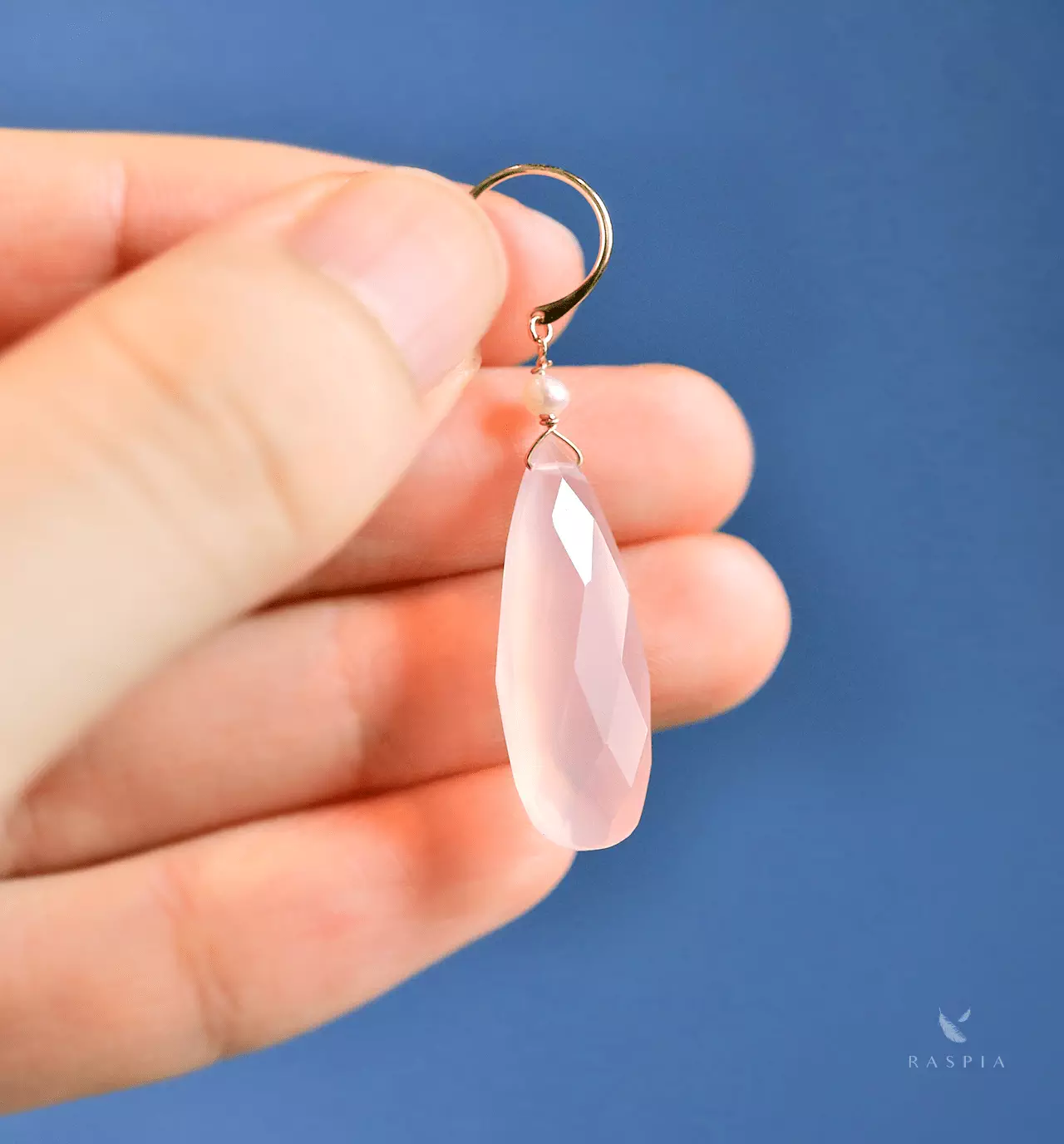 ピンクカルセドニー