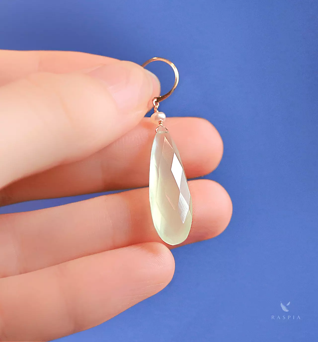 ライトグリーンカルセドニー