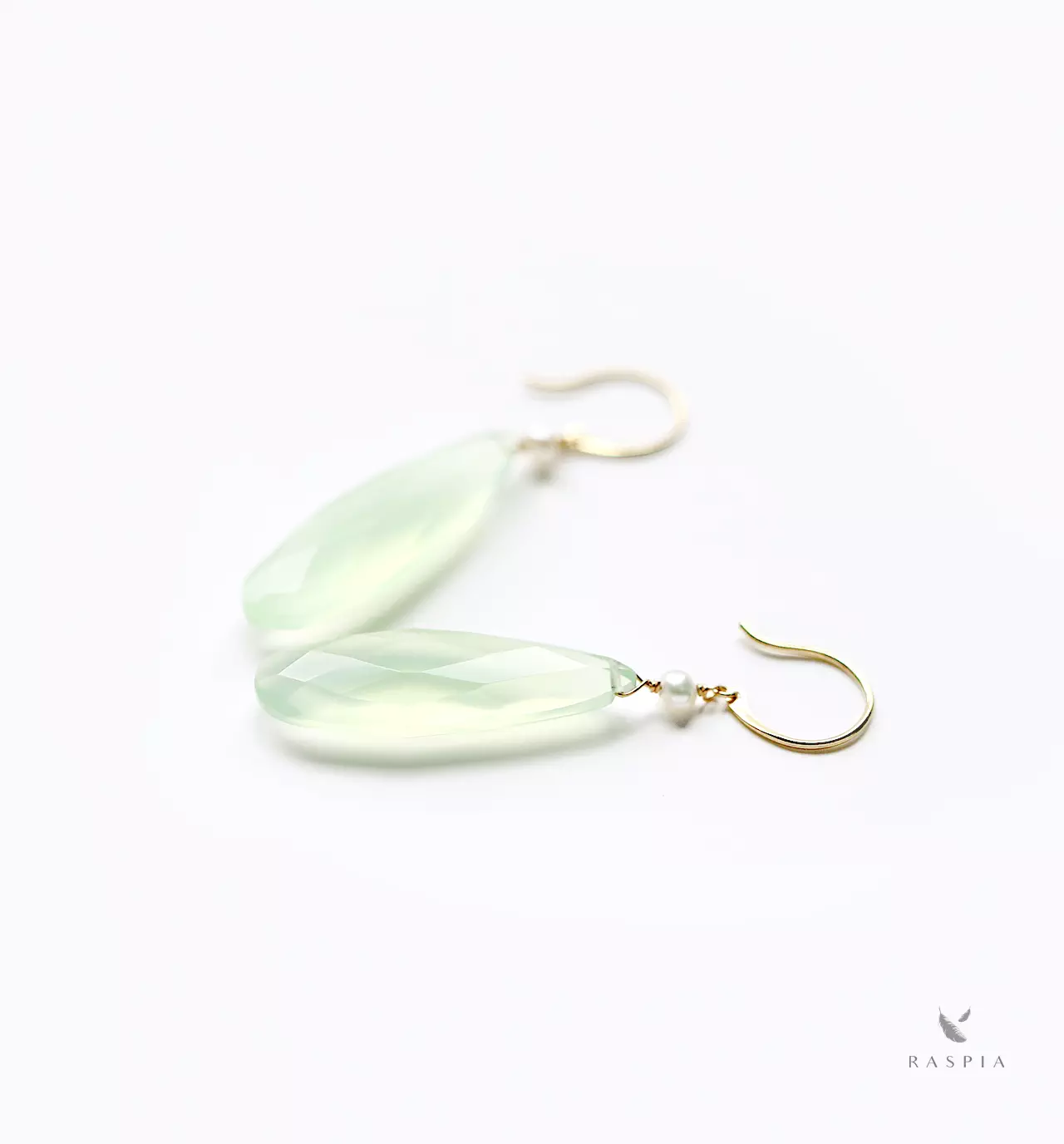 ライトグリーンカルセドニー