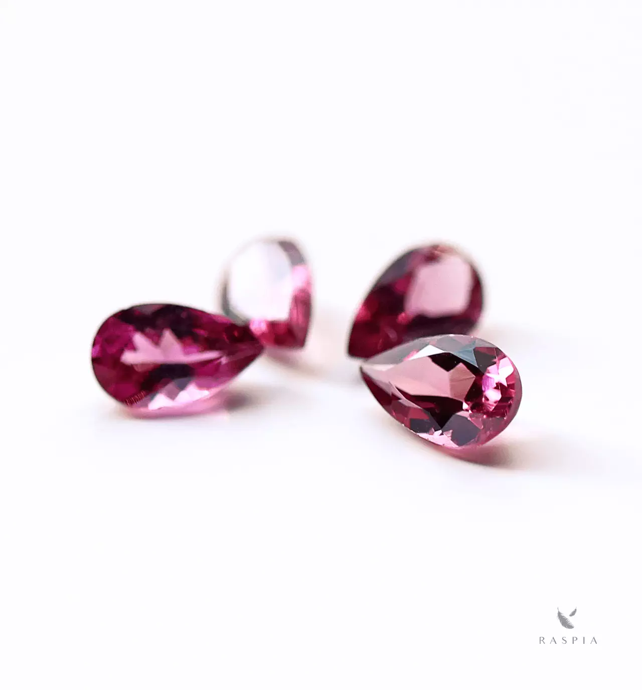 マラヤガーネット